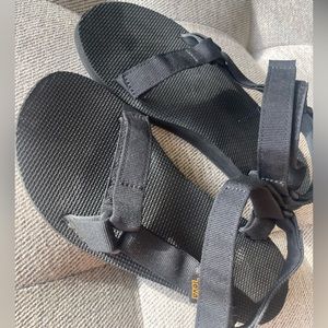 TEVAS BLACK LIKE NEW - worn only once